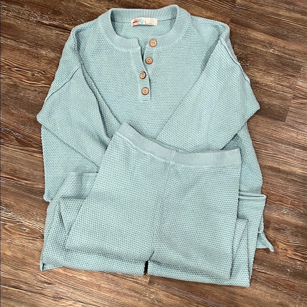 FREE PEOPLE BEACH Set in Light Blue
